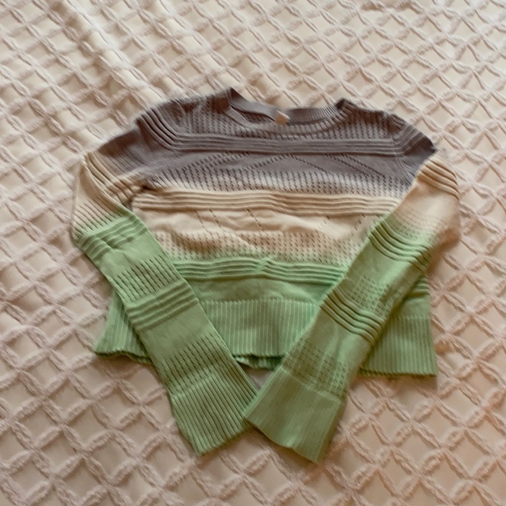 Ivivva Girls size 10 Sweater